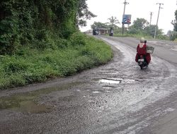 DPRD Temukan Jalan Baru di Sukabumi Sudah Rusak, Proyek Diduga Asal Jadi