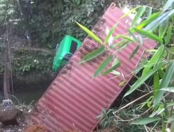 Truk Kontainer Terjun ke Sungai di Sukabumi, Sopir Selamat Meski Kabin Rusak Parah