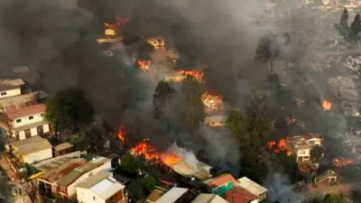 Ratusan Rumah di Chile Hancur